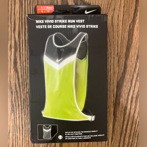 NIB Nike Reflective safety running vest L/XL